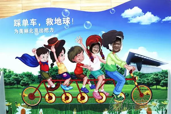 中國通過一系列鄭重承諾向世界傳遞出強(qiáng)有力的政治信號，表明其堅持走綠色、低碳、可持續(xù)發(fā)展道路的決心