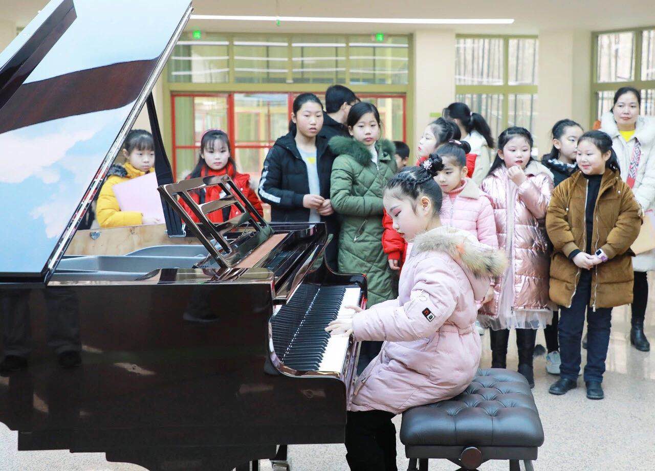 暖心！“小演奏家”走進西安國際醫(yī)學中心醫(yī)院——“寒假健康教育公益行”研學活動之二