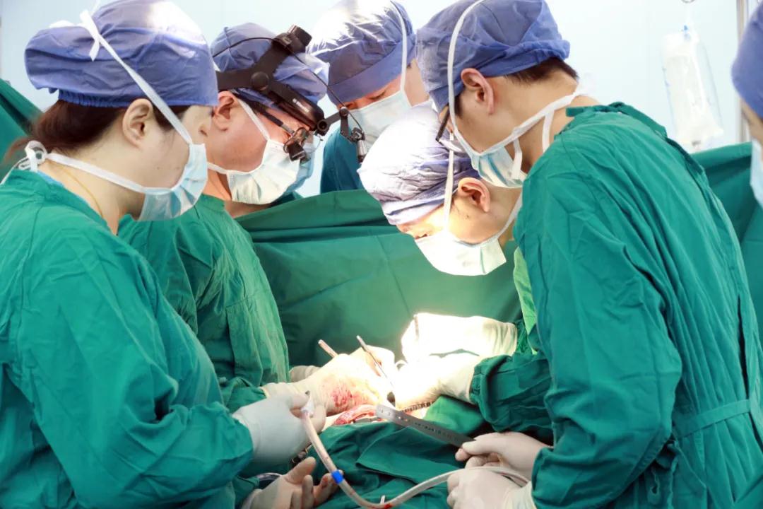 主動(dòng)脈夾層患者增多，且多為年輕人！西安國際醫(yī)學(xué)中心醫(yī)院心臟外科春節(jié)假期變成了“勞動(dòng)節(jié)”！