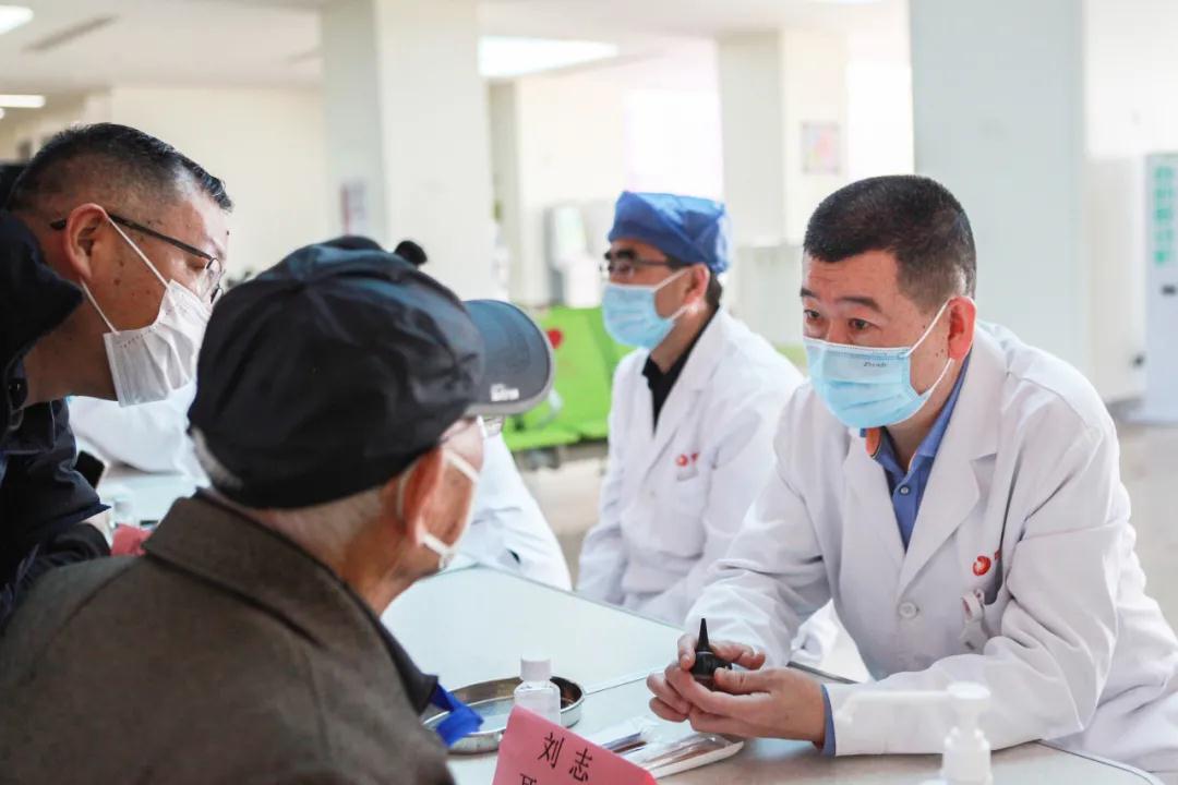 得了過(guò)敏性鼻炎怎么辦？