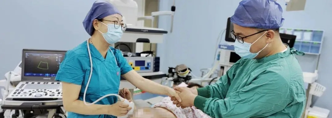 妙手醫(yī)生幫寶寶“翻身” ——我院產(chǎn)科成功開展首例臀位胎兒“外倒轉(zhuǎn)術”