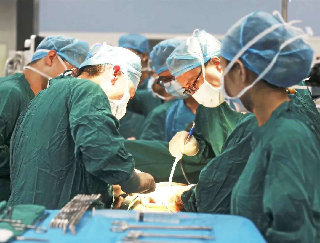 60歲女性，腹圍持續(xù)增大似懷孕10月，原因究竟為何？