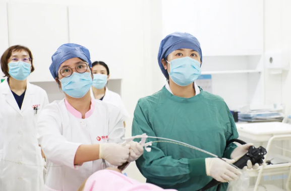 闌尾炎一定要做手術(shù)嗎？創(chuàng)傷小、無疤痕……來看看這個安全有效的內(nèi)鏡治療方法