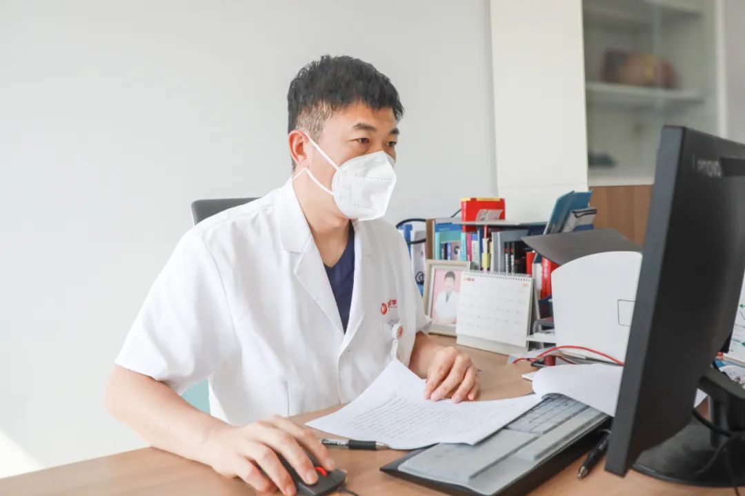 心內(nèi)科陳效安醫(yī)生連線陜西臺(tái)《閃耀三秦》，暢談醫(yī)生成長(zhǎng)之路