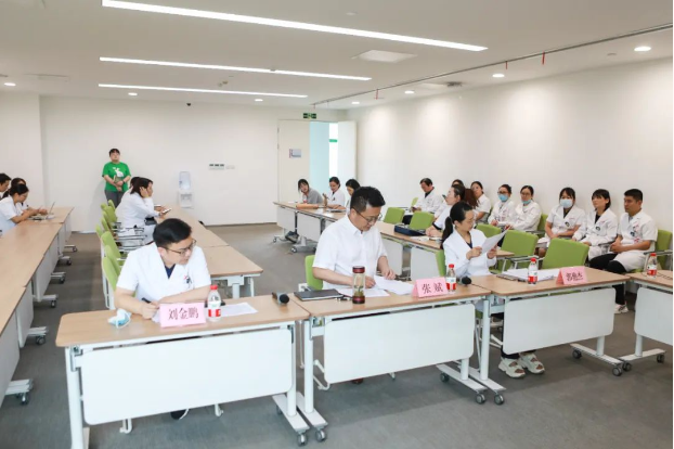 助推學(xué)科高質(zhì)量發(fā)展！我院舉行2021年院級課題中期答辯會(huì)